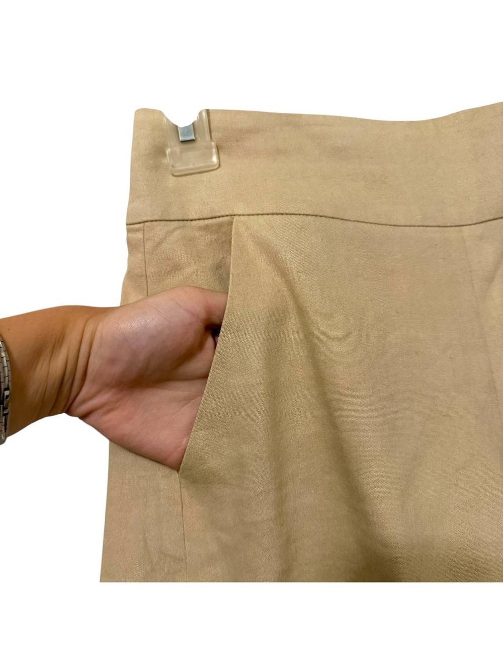 Alice and Olivia Donald High Rise Tailored Shorts Size 0 Beige Sand Linen Blend - Picture 5 of 14